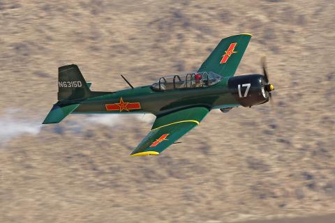 CJ6 flying